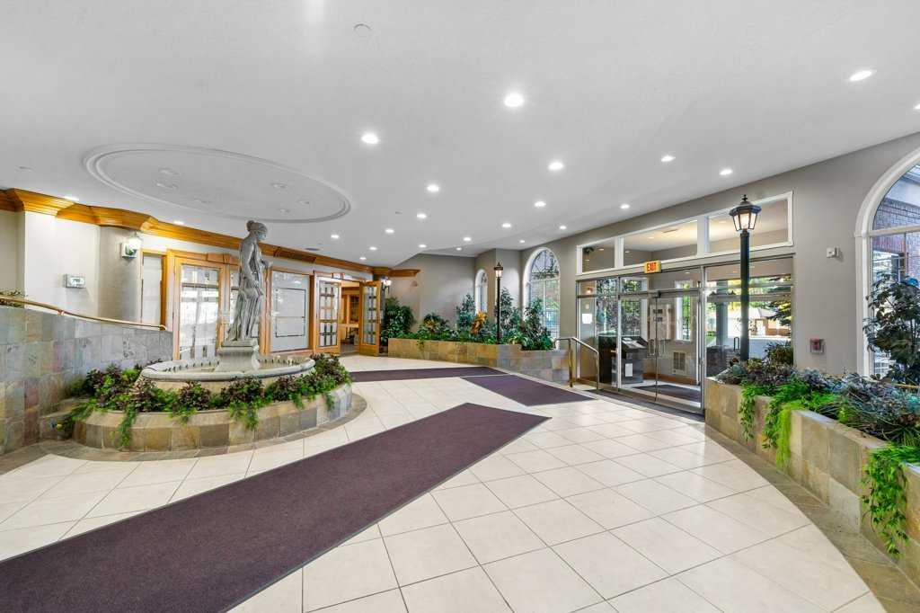 200 Lincoln Way SW 215