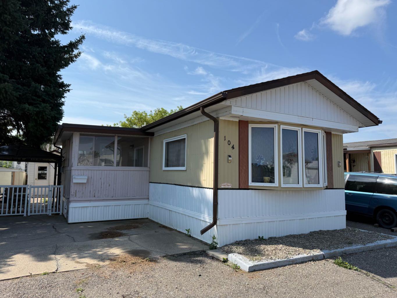 1410 43 Street S 104