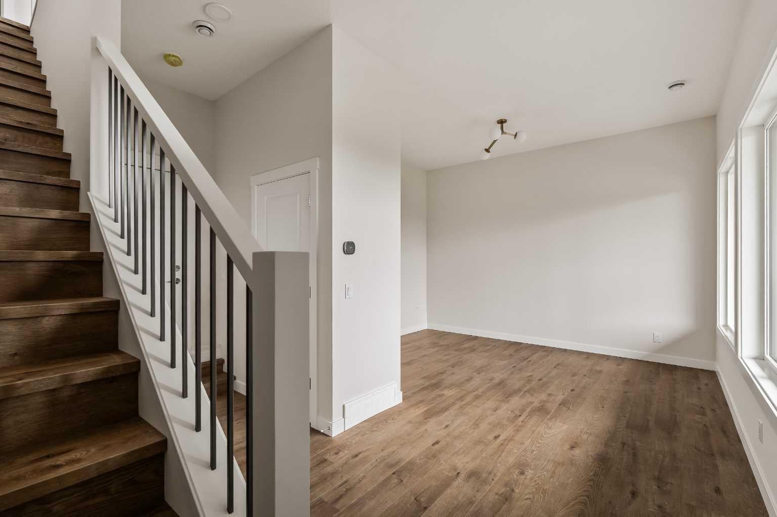 212 Sovereign Common SW