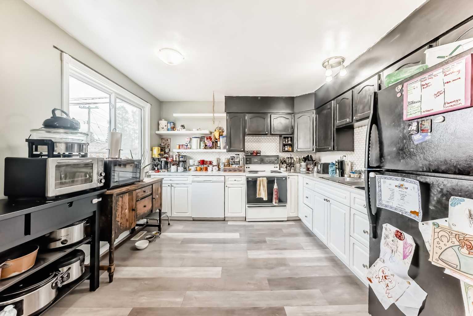 3042 Doverville Crescent SE