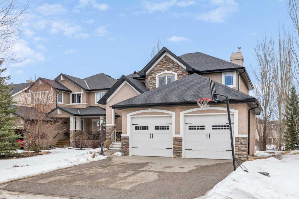 Photo of 15 Heritage Cove, Heritage Pointe, AB T1S 4J1 (MLS # A2294515)