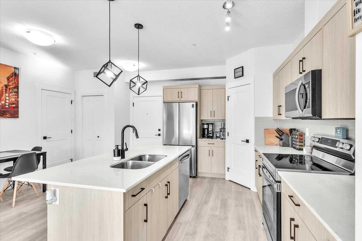 30 Sage Hill Walk NW 305