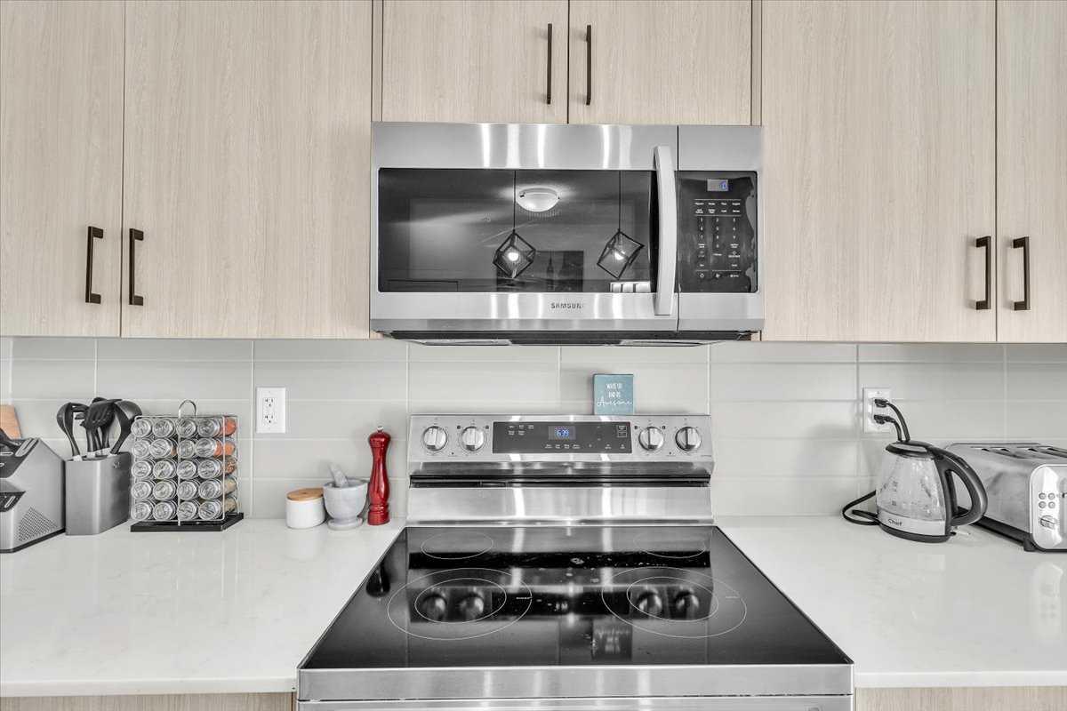 30 Sage Hill Walk NW 305