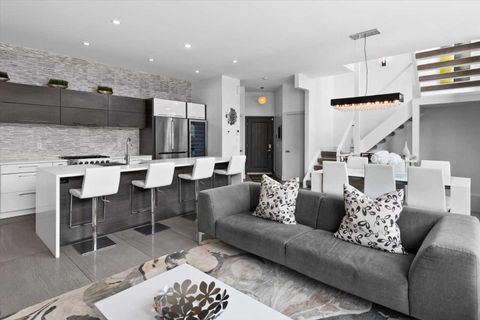 408 13 Street NW 3 Calgary AB T2N 1Z2