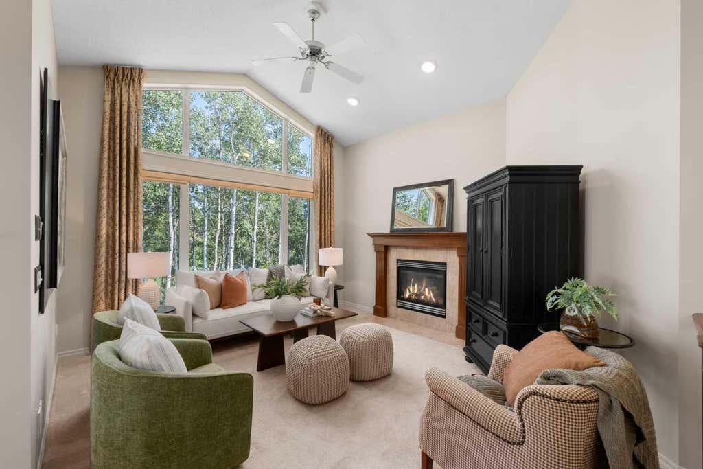 Photo of 50 Wentworth Landing SW, Calgary, AB T3H 5X1 (MLS # A2334320)