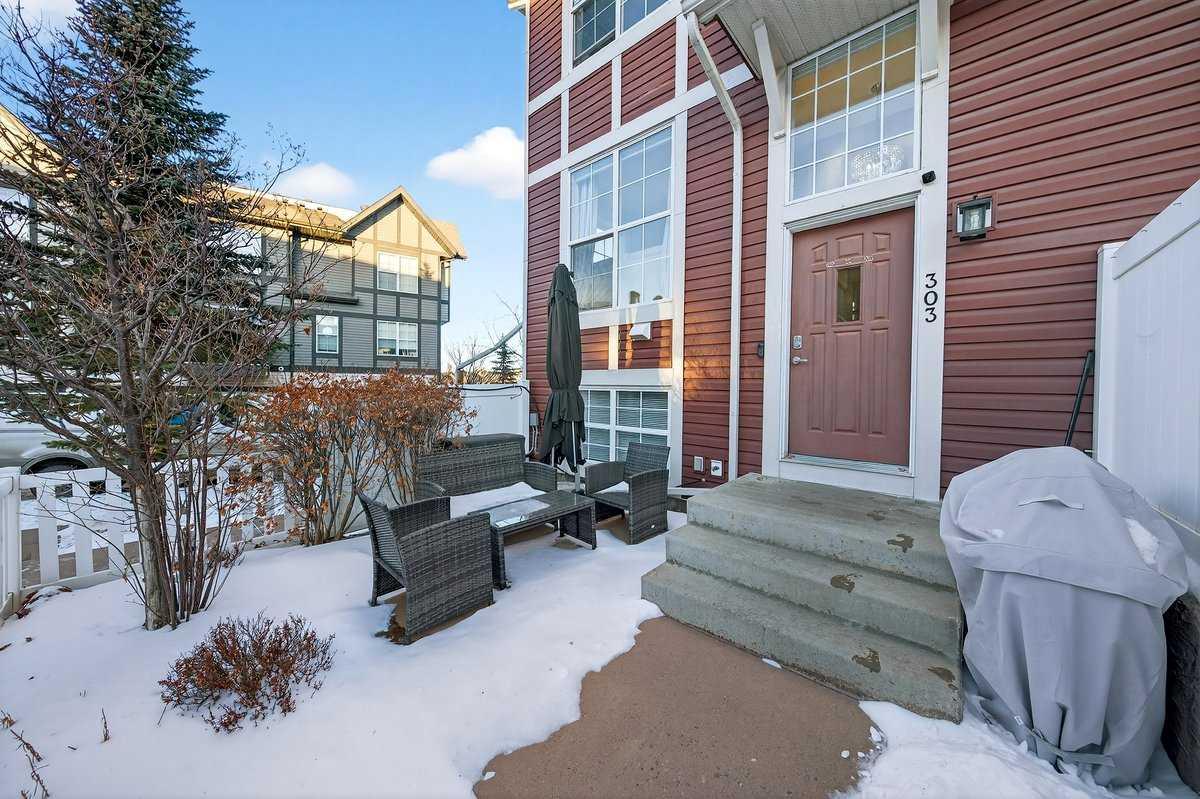 303 New Brighton Villas SE