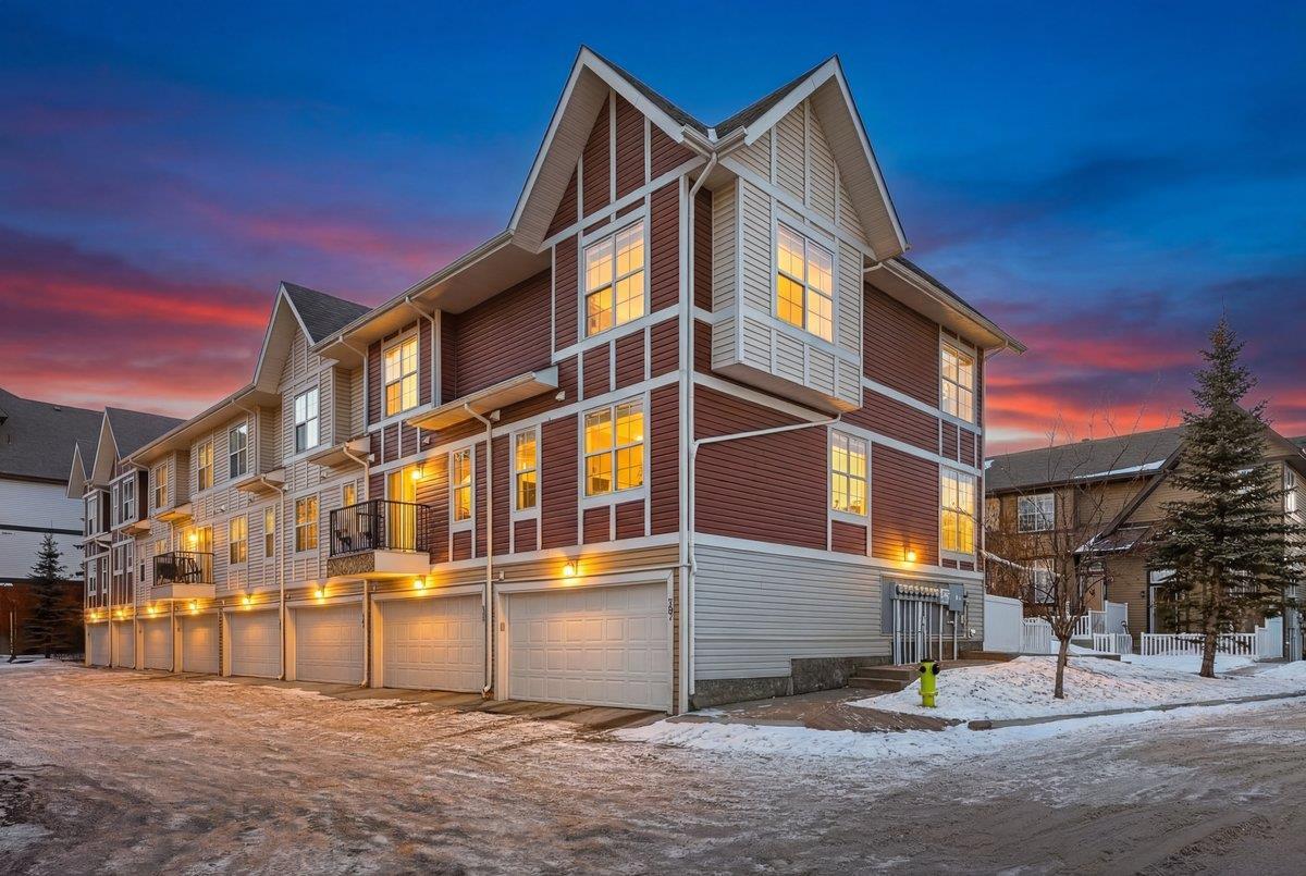 303 New Brighton Villas SE