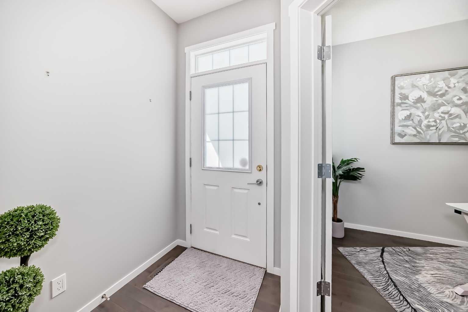 64 Nolancrest Manor NW