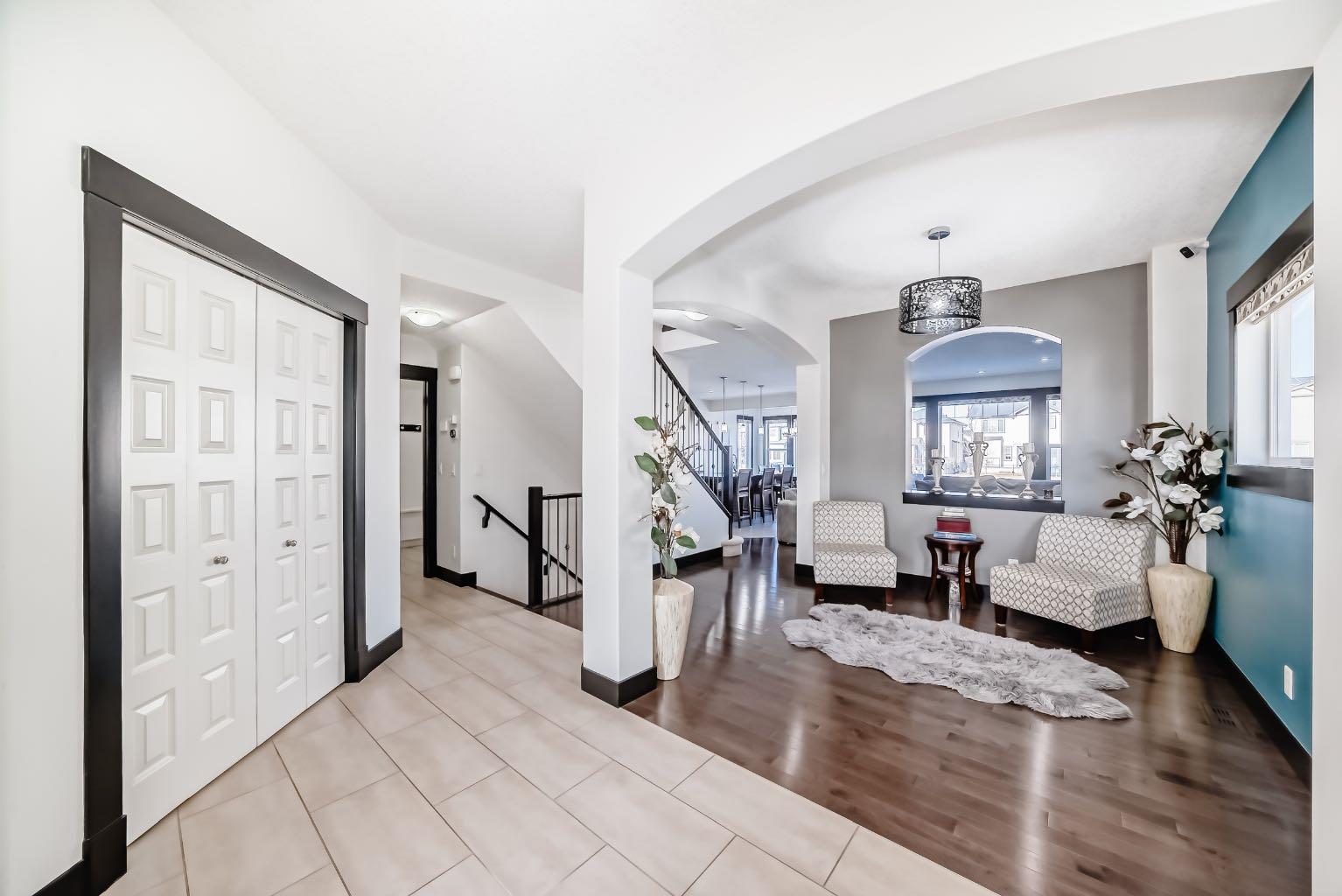 16 Skyview Shores Gardens NE