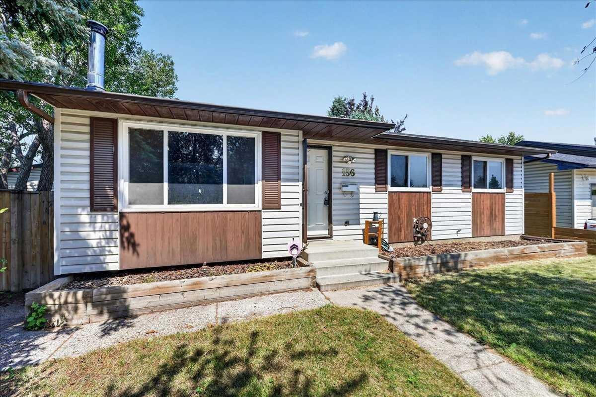 136 Templeview Place NE