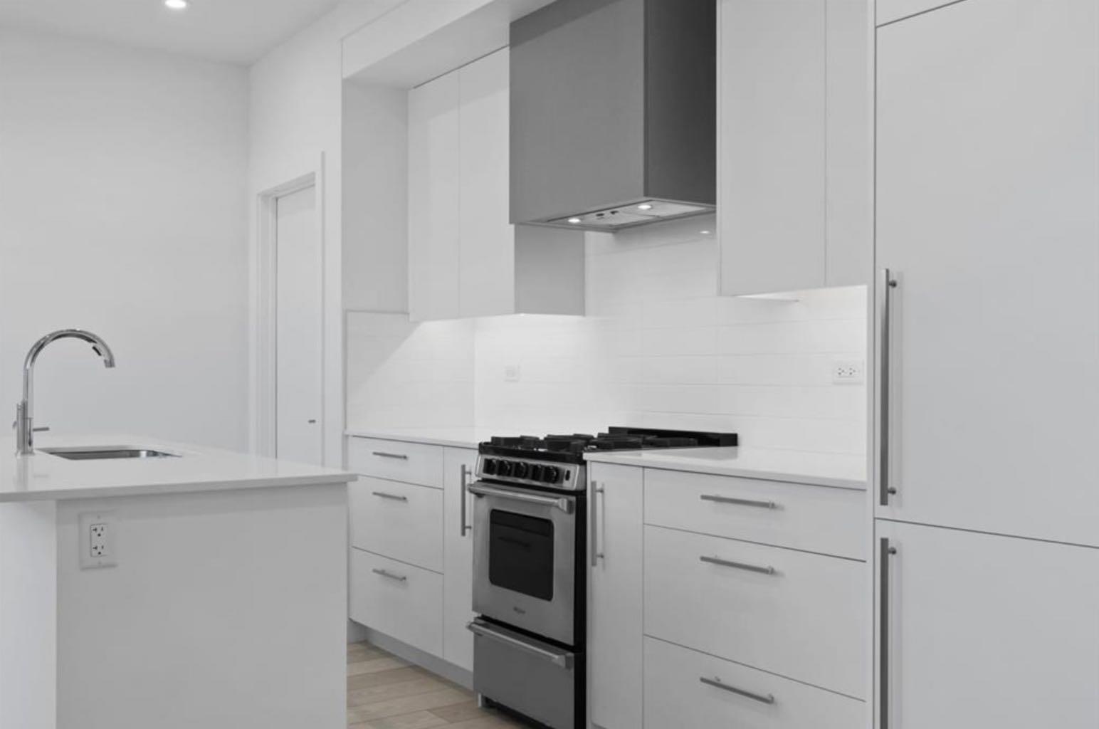 8370 Broadcast Avenue SW 102