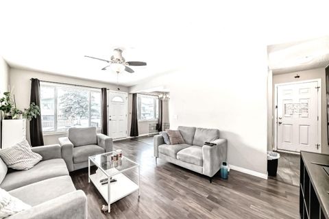 Photo of 118 Dovertree Place SE, Calgary, AB T2B 2K3 (MLS # A2293269)
