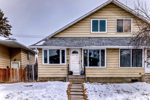 Photo of 118 Dovertree Place SE, Calgary, AB T2B 2K3 (MLS # A2293269)