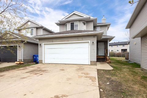 Photo of 172 Cinnamon Street, Fort McMurray, AB T9K 2T4 (MLS # A2314759)