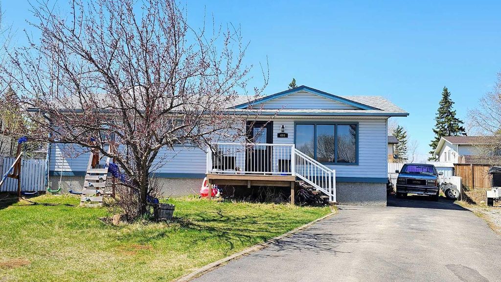 Photo of 409 400 Southridge Place, Didsbury, AB T0M 0W0 (MLS # A2309397)