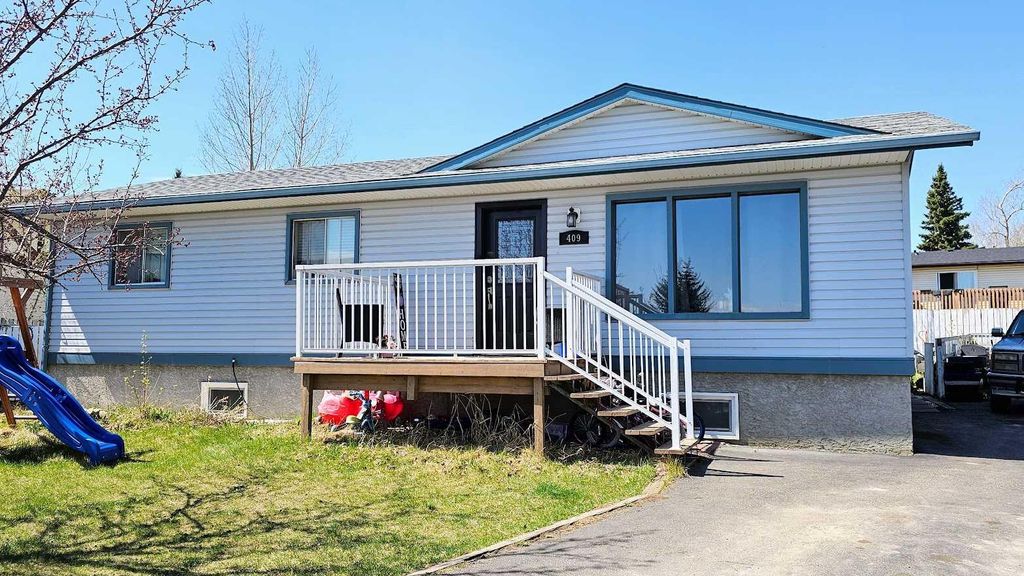 Photo of 409 400 Southridge Place, Didsbury, AB T0M 0W0 (MLS # A2309397)