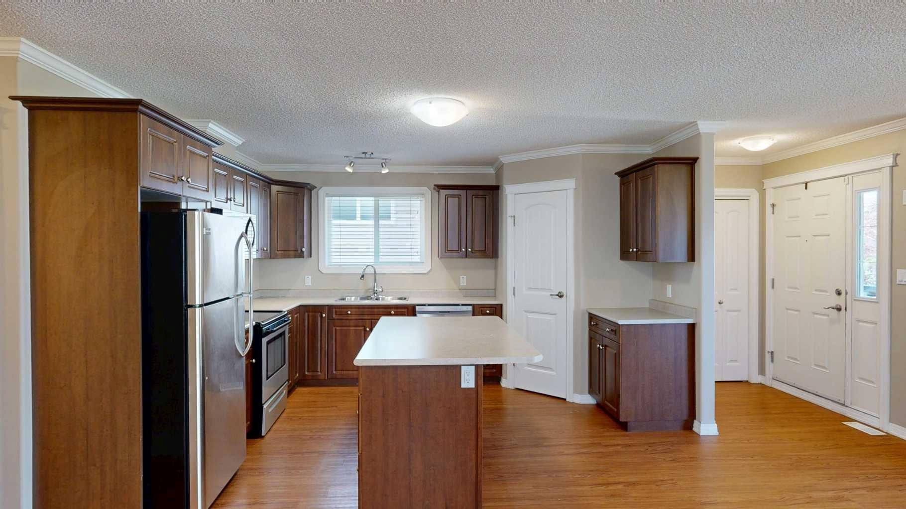 192 Crane Rise
