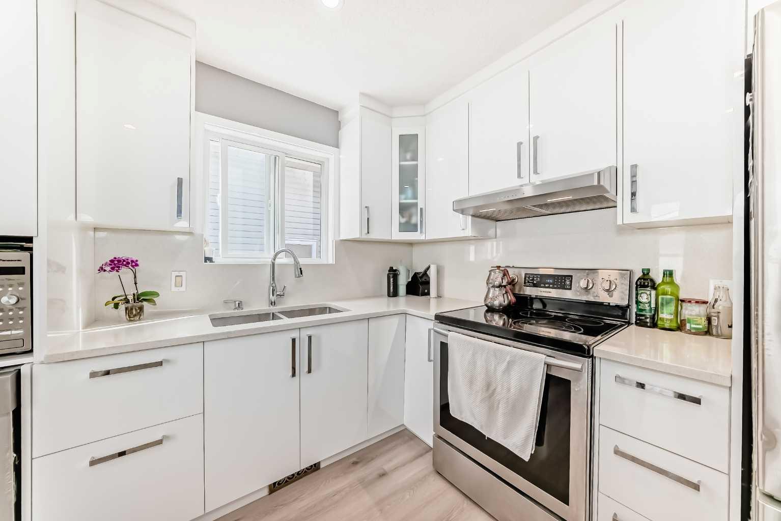 7 Martinview Crescent