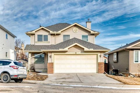 36 Harvest Oak Green NE Calgary AB T3K 3Y2