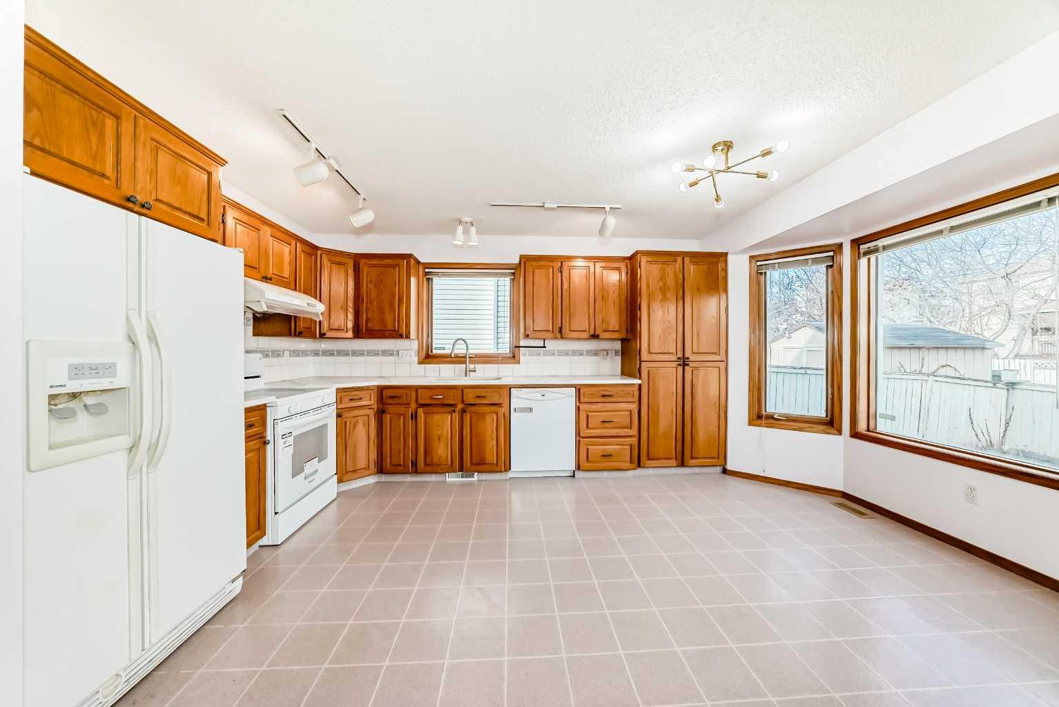 36 Harvest Oak Green NE