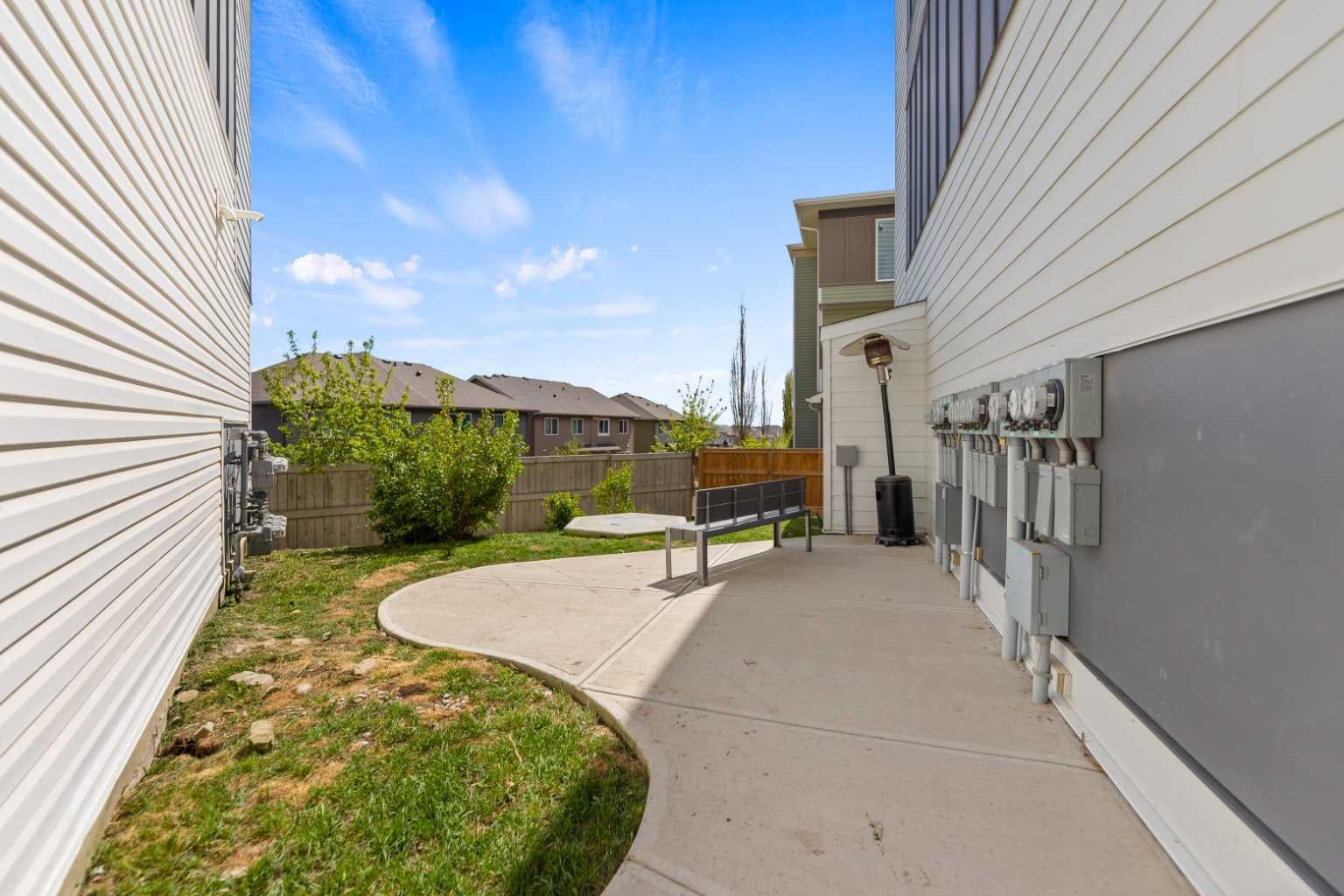 101 Panatella Square NW 211
