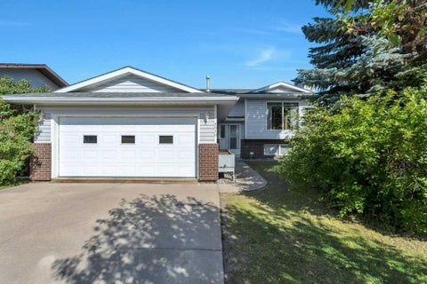Photo of 4610 56 Avenue, Rimbey, AB T0C 2J0 (MLS # A2346823)