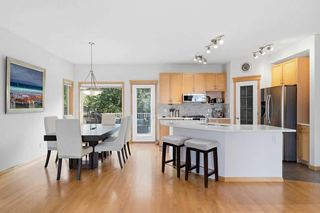 Photo of 54 Rockyledge Rise NW, Calgary, AB T3G 5P8 (MLS # A2335267)