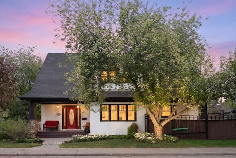 Photo of 2402 Bowness Road NW, Calgary, AB T2N 3L7 (MLS # A2314999)