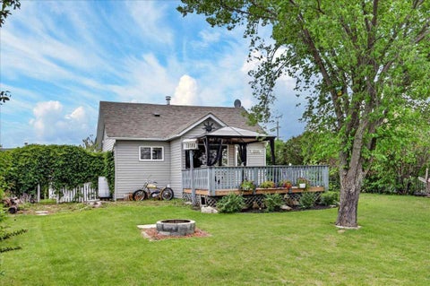 Photo of 1501 14 Street, Didsbury, AB T0M 0W0 (MLS # A2324776)