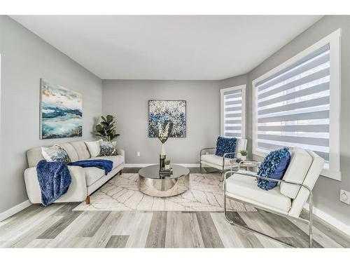 44 Del Ray Close NE
