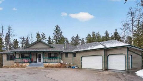 Photo of 39 Highlands Terrace, Bragg Creek, AB T0L 0K0 (MLS # A2303273)
