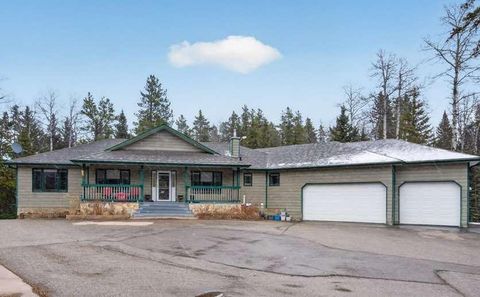 39 Highlands Terrace Bragg Creek AB T0L 0K0