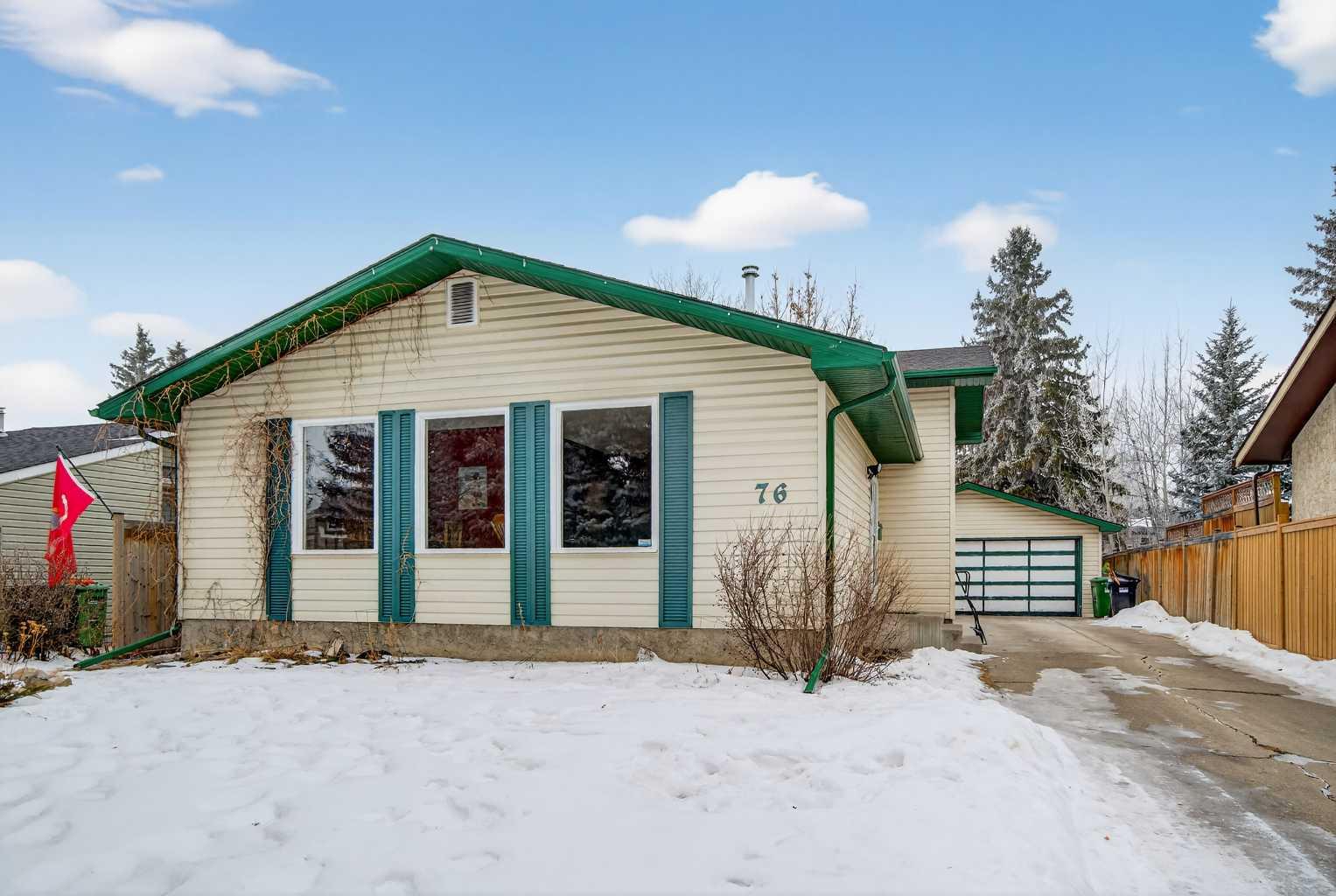 76 Brookpark Place SW