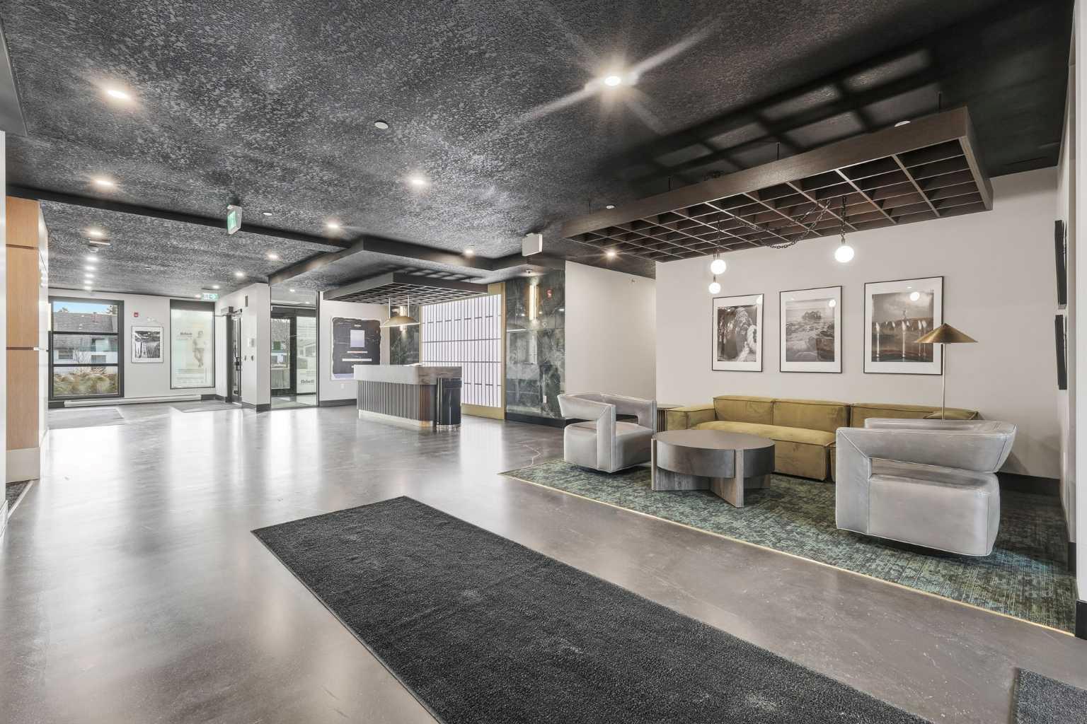 370 Dieppe Drive SW 305