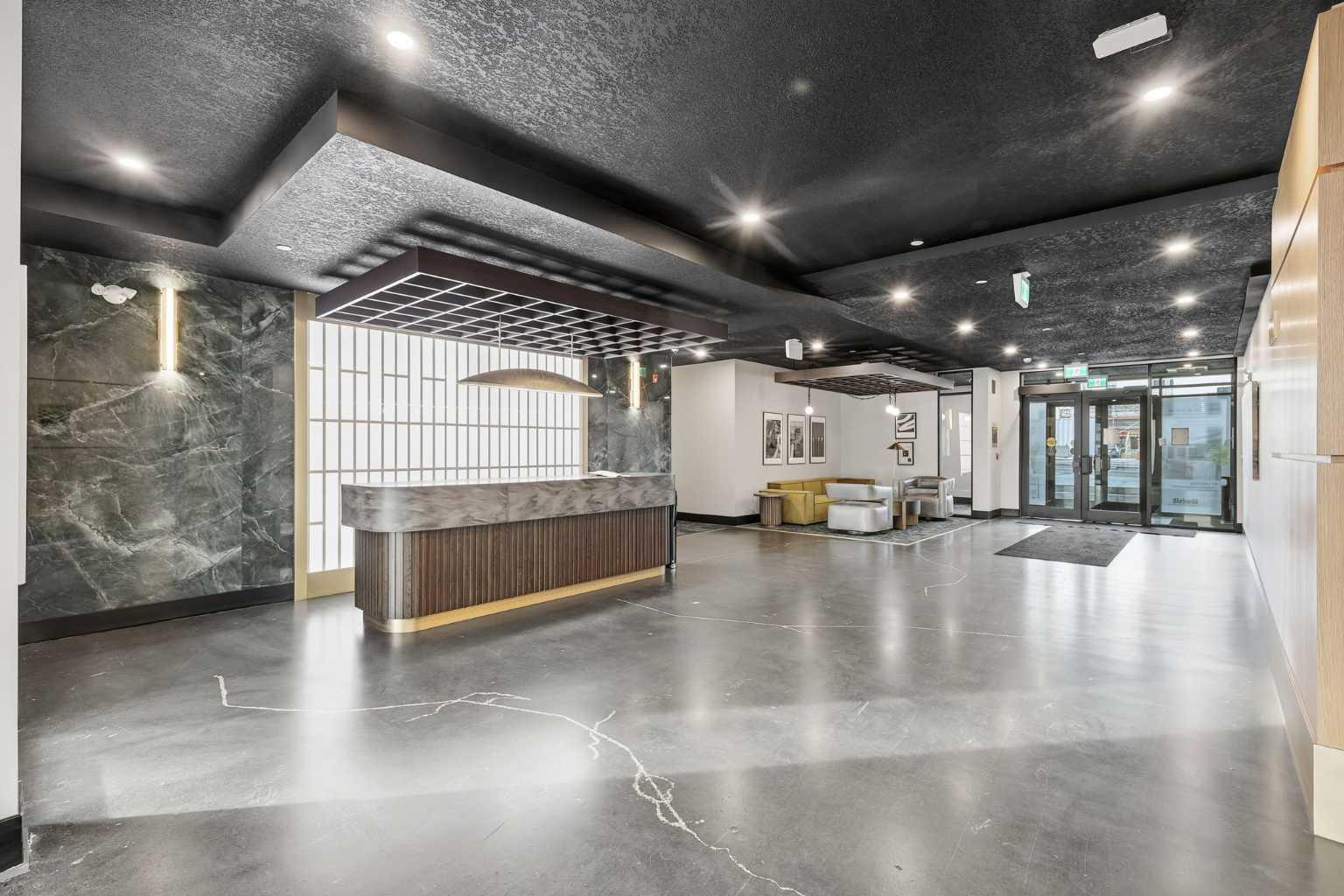 370 Dieppe Drive SW 305