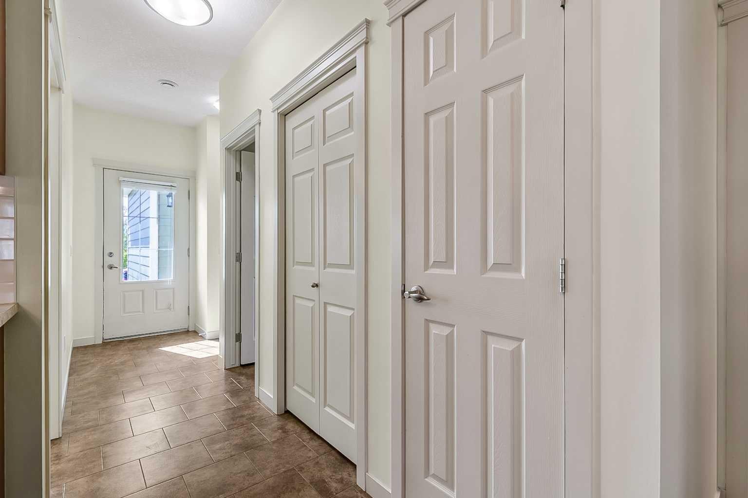 14 Sunrise Place NE