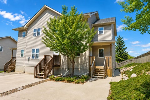 Photo of 720 Heritage Boulevard W #16, Lethbridge, AB T1K 7X2 (MLS # A2331792)
