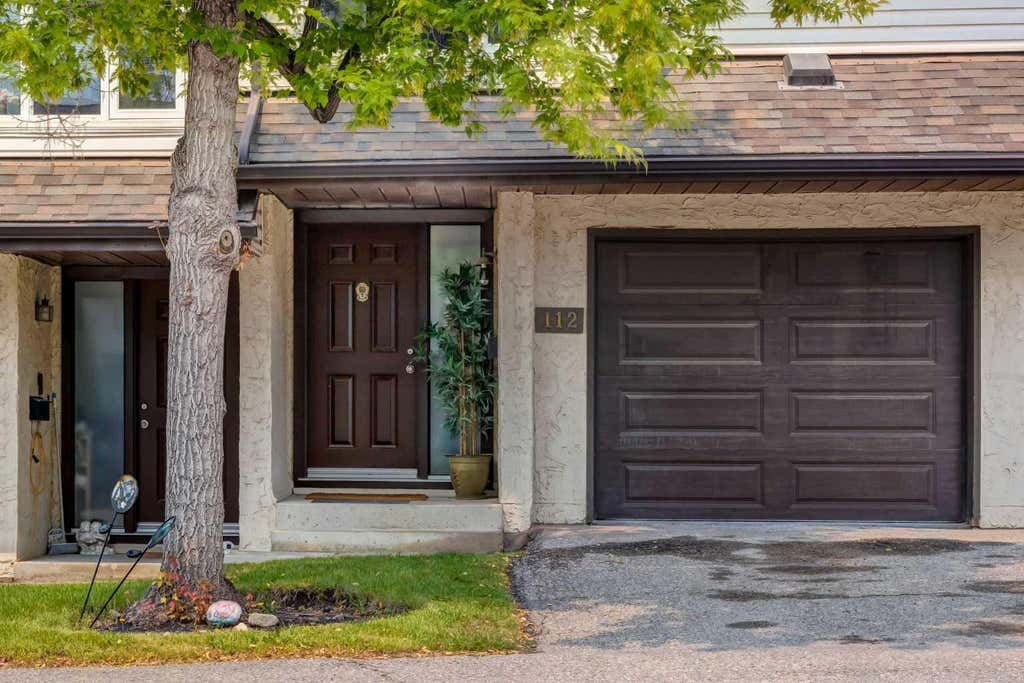 Photo of 1190 Ranchview Road NW #112, Calgary, AB T3G 1Y2 (MLS # A2326024)