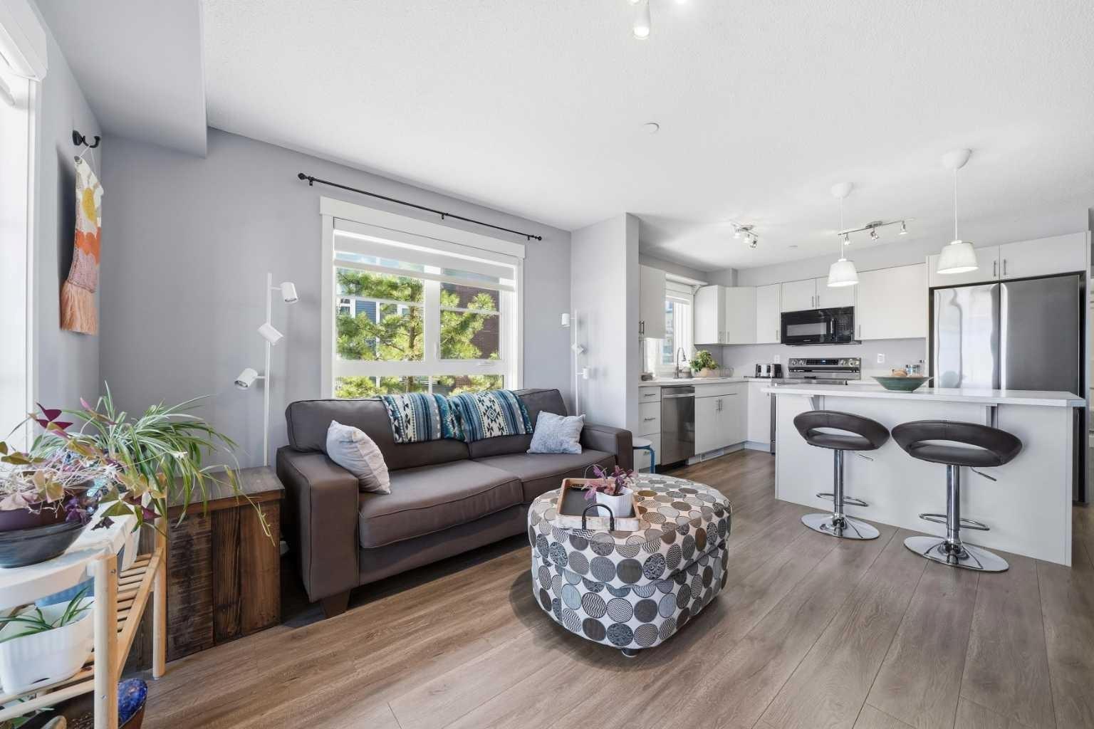 279 Copperpond Common SE 4201