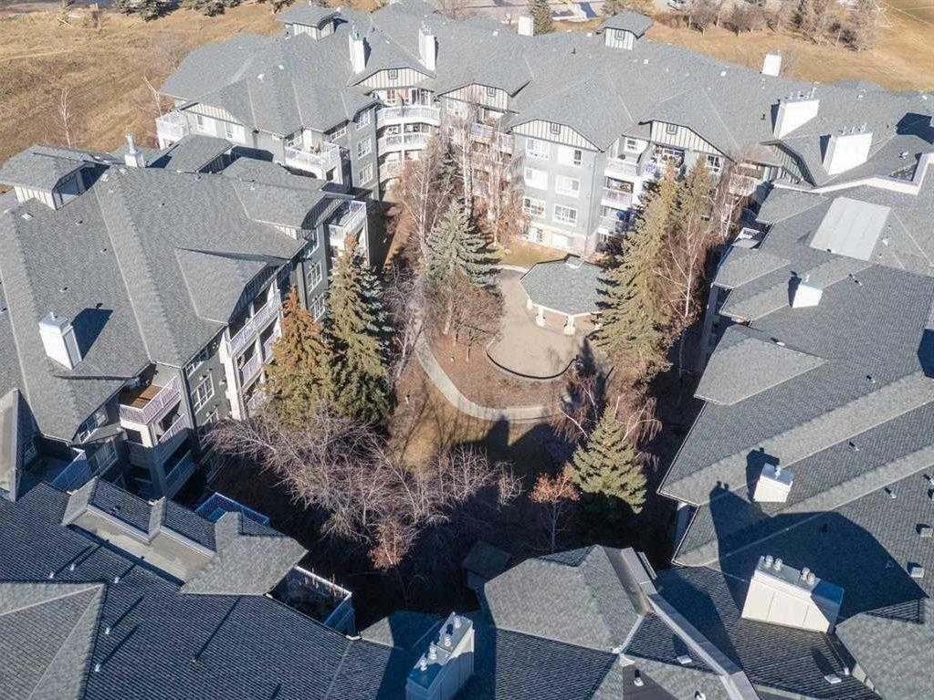 35 Richard Court SW 250