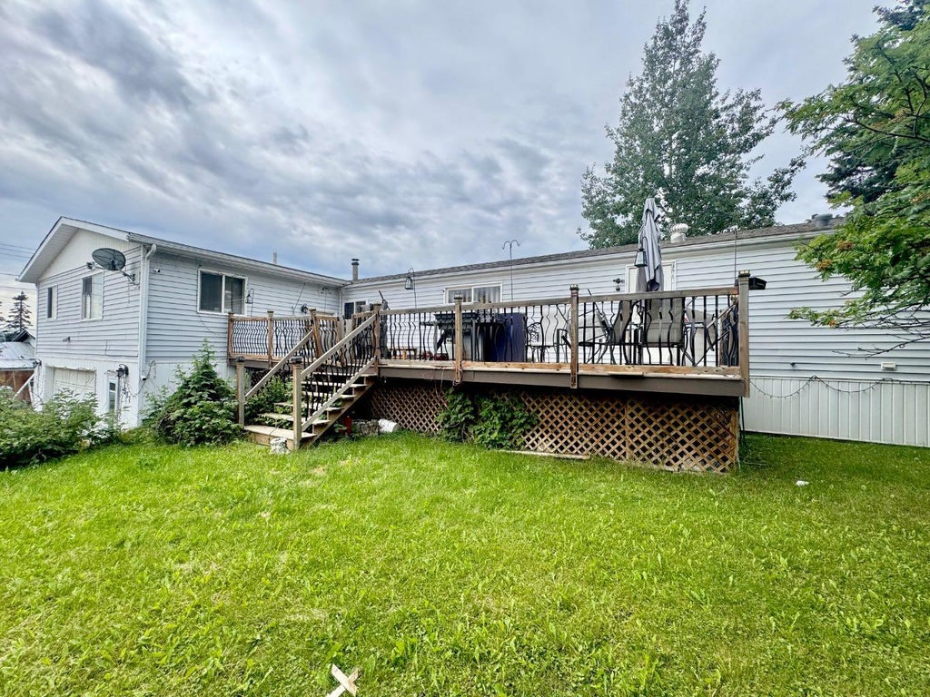 Photo of 517 3rd Avenue, Fox Creek, AB T0H 1P0 (MLS # A2336041)