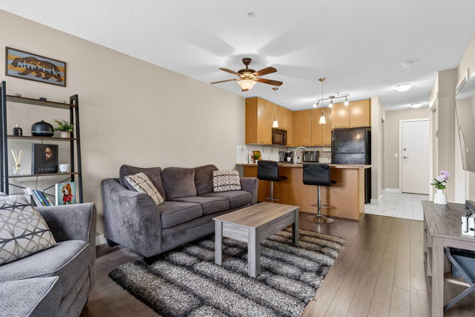35 Richard Court SW 248