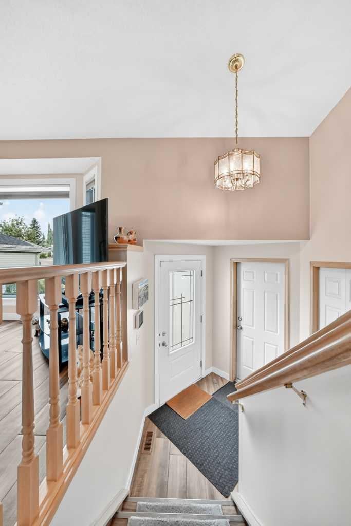 18 Shawbrooke Rise SW