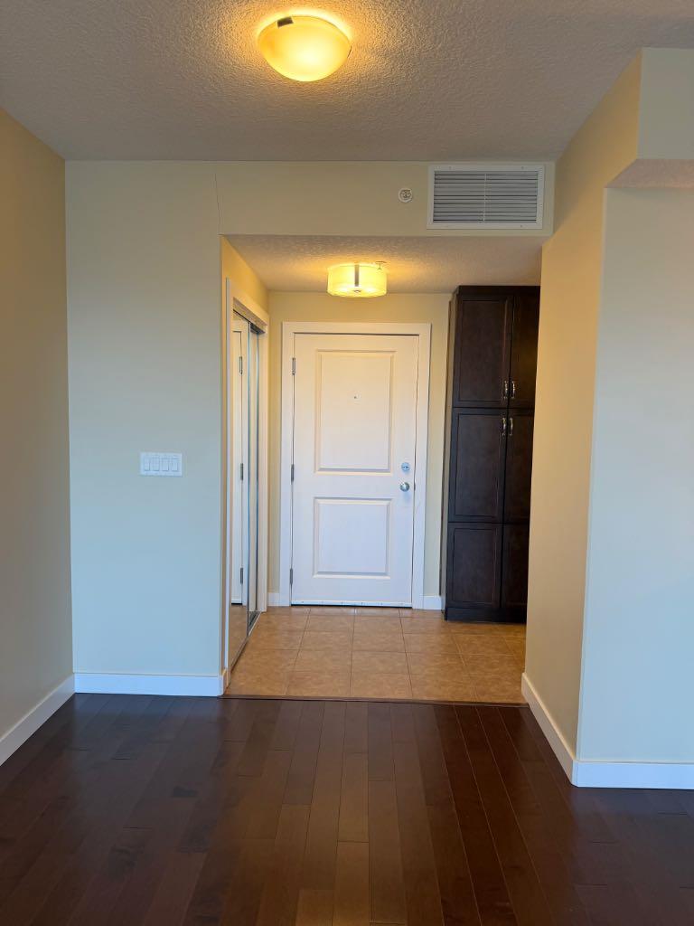 16 Varsity Estates Circle NW 701