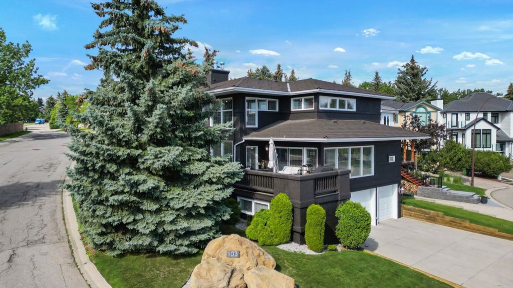 Photo of 103 Stratton Park SW, Calgary, AB T3H 2V3 (MLS # A2282728)