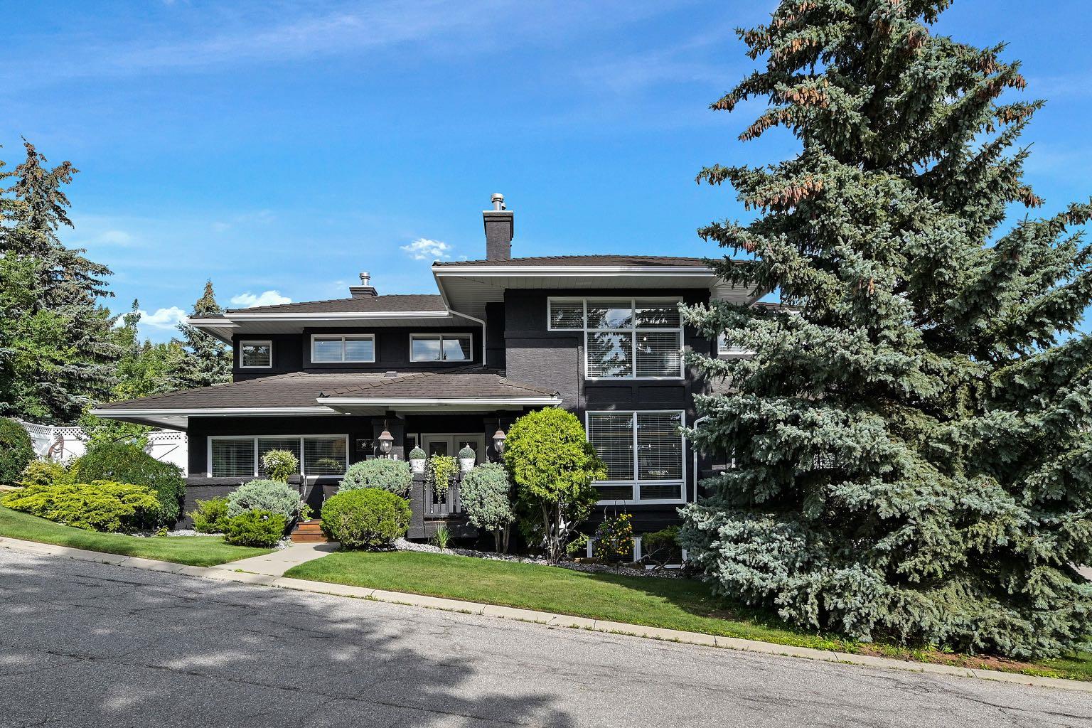 103 Stratton Park SW