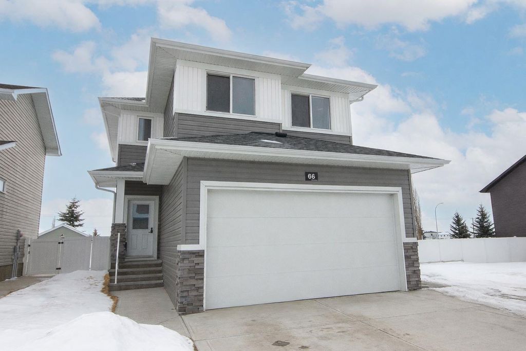 Photo of 66 Henderson Crescent, Penhold, AB T0M 1R0 (MLS # A2290633)