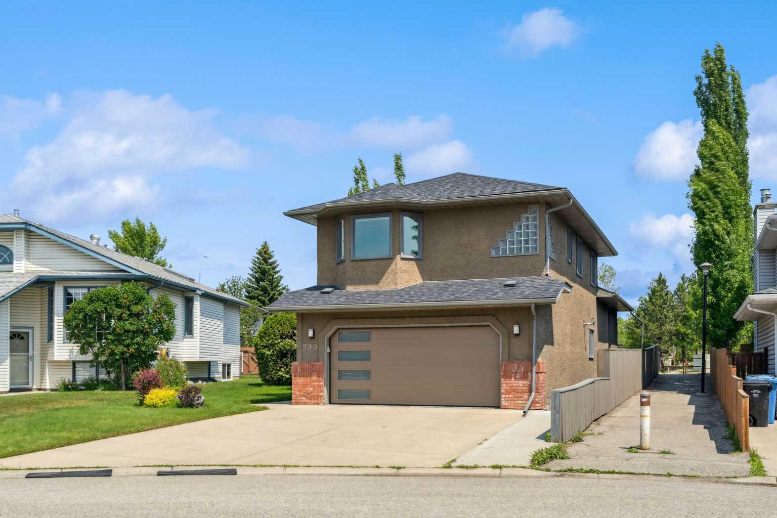 290 Riverview Park SE