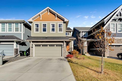 1176 Cranbrook Gardens SE Calgary AB T3M 3C3