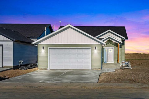 Photo of 1308 56 Avenue, Lloydminster, AB T9V 3T4 (MLS # A2301383)